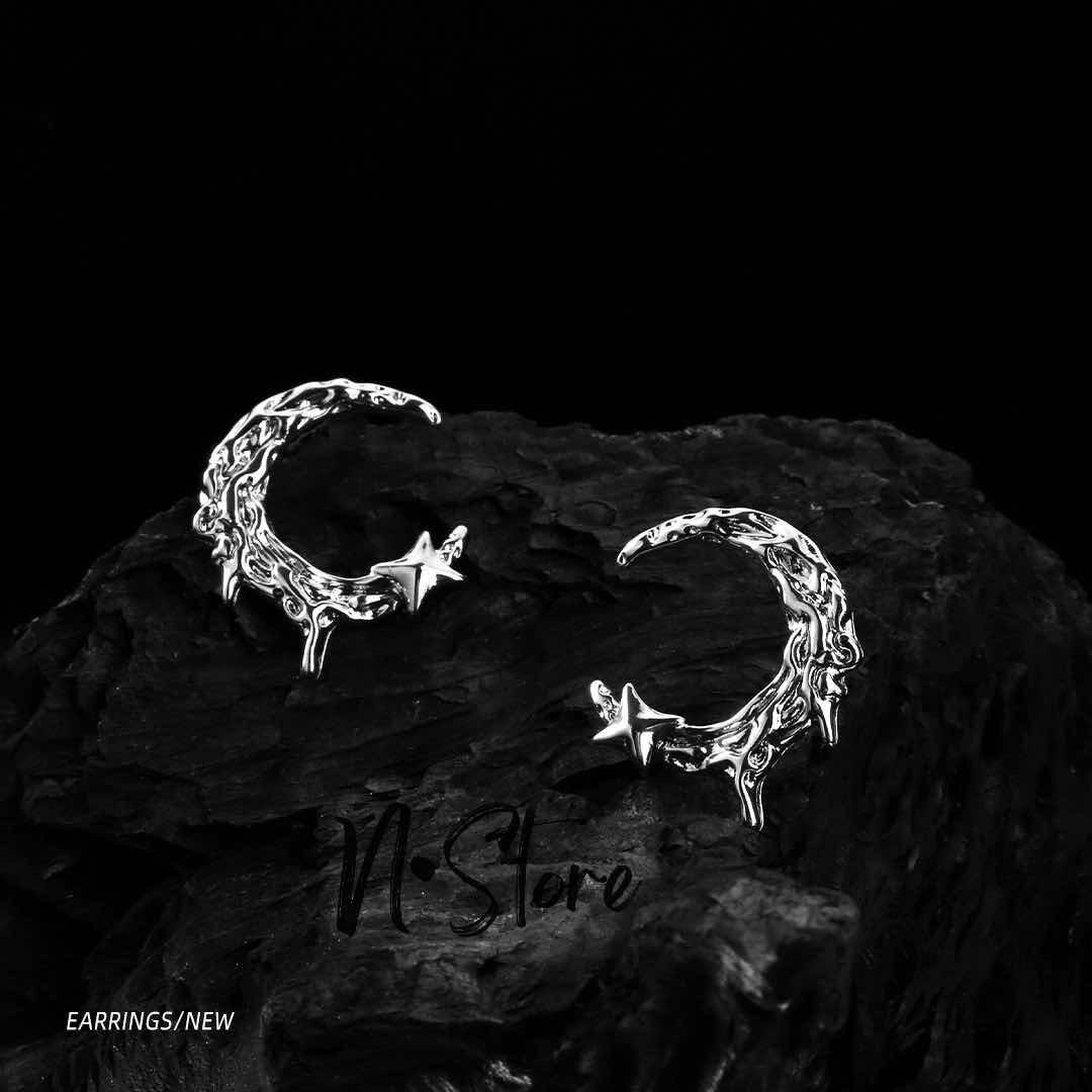 Moon Stud Earring