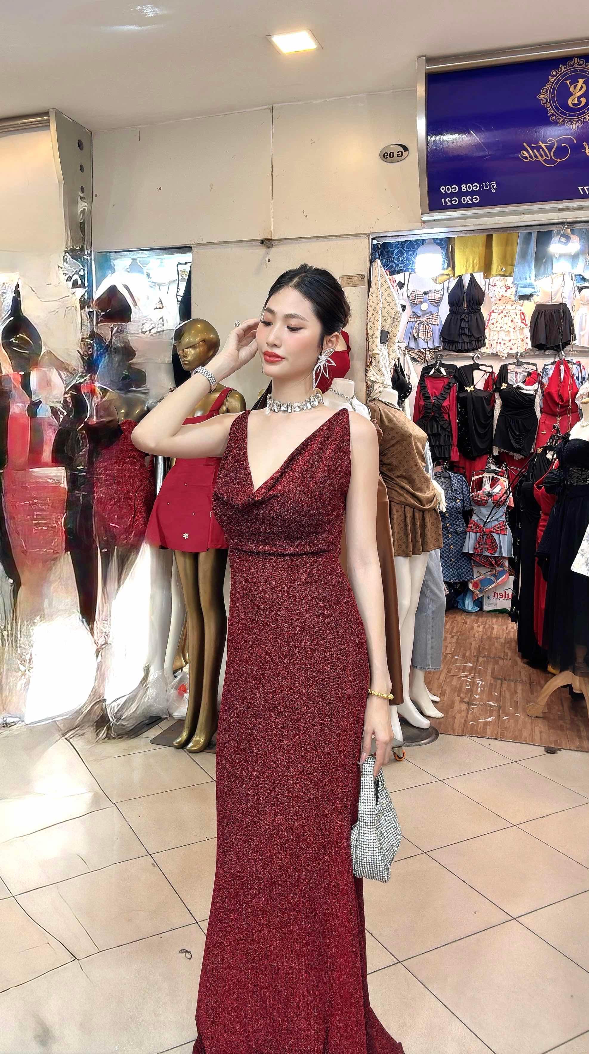 រ៉ូបប្លីងក្រហម