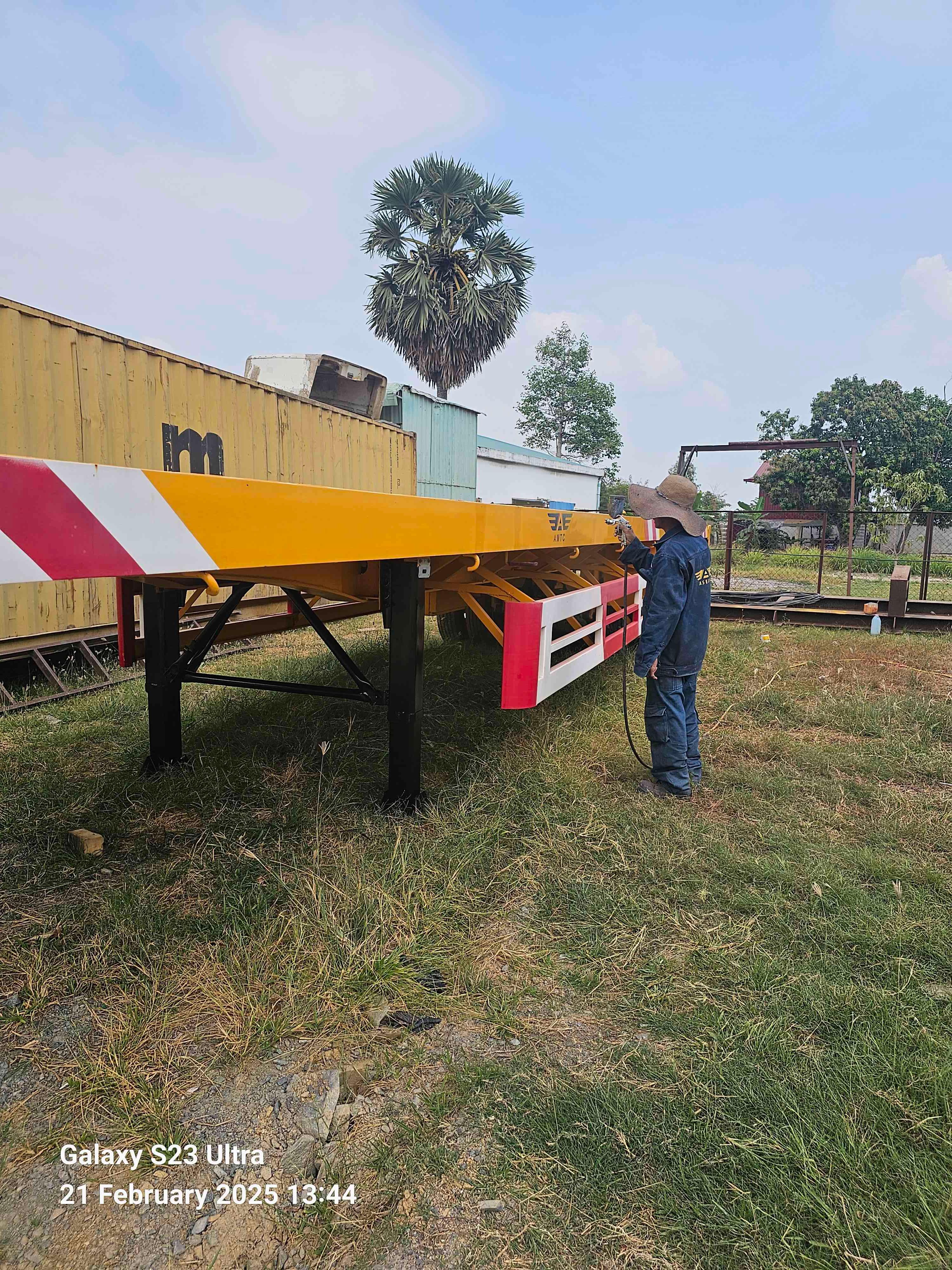 សឺមីរ៉ឺម៉កបាតភ្លៅ២ជួរ Semi Trailer 2axle Flatbed 40ft 