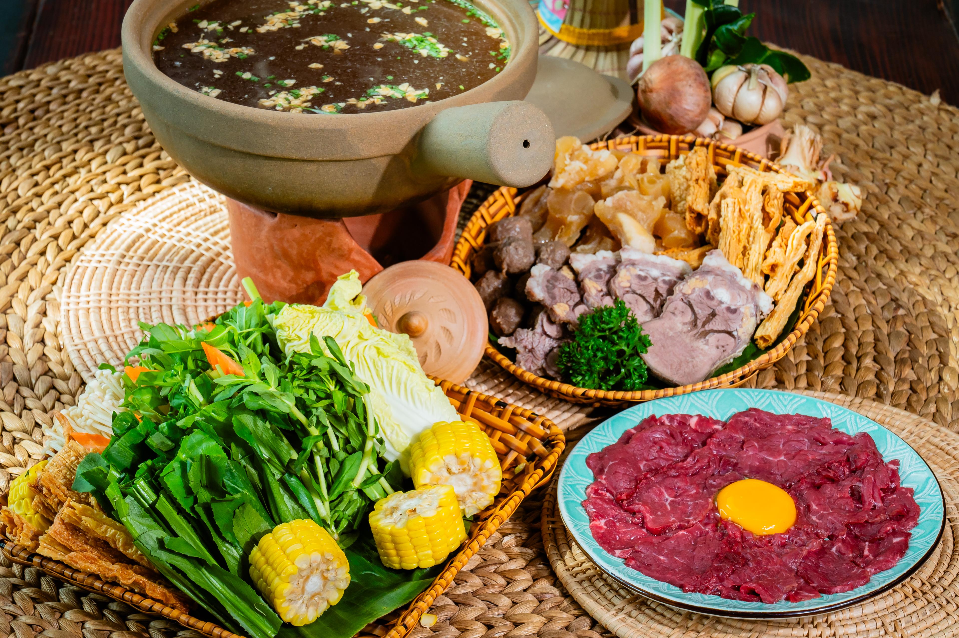 ស៊ុបគោ beef soup 牛肉火锅汤