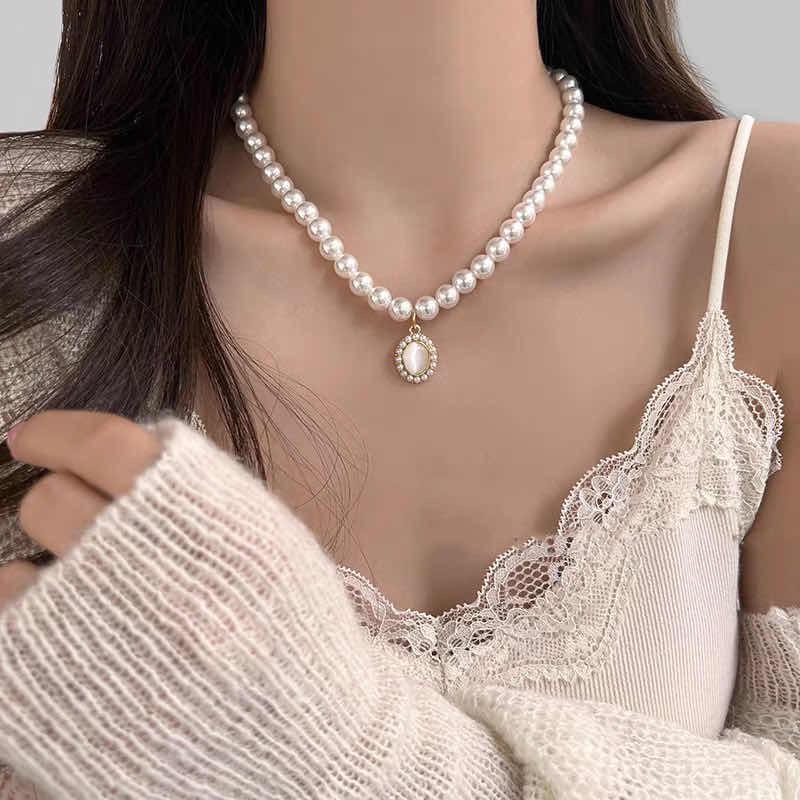 Necklace 74