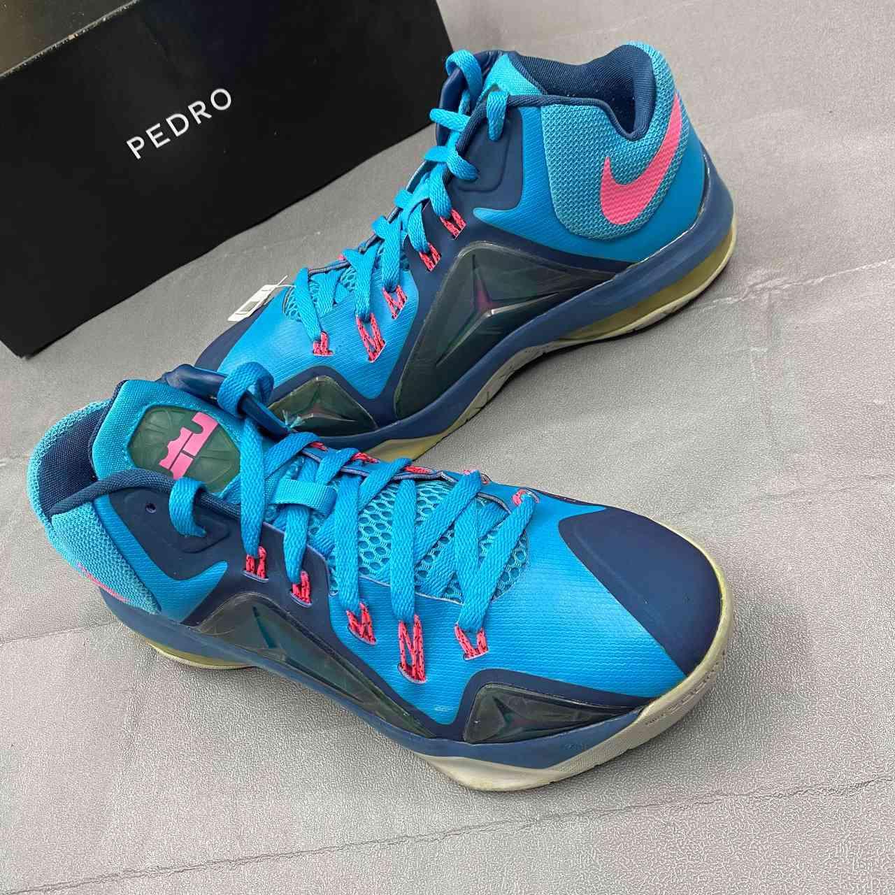 Nike 