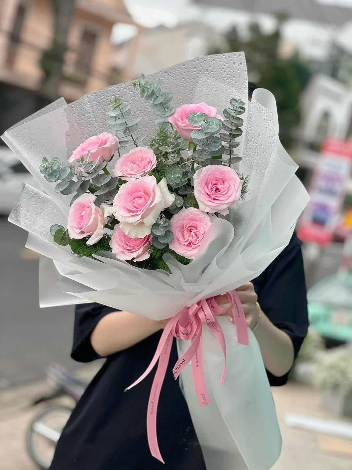 កុលាបឈូកធំ