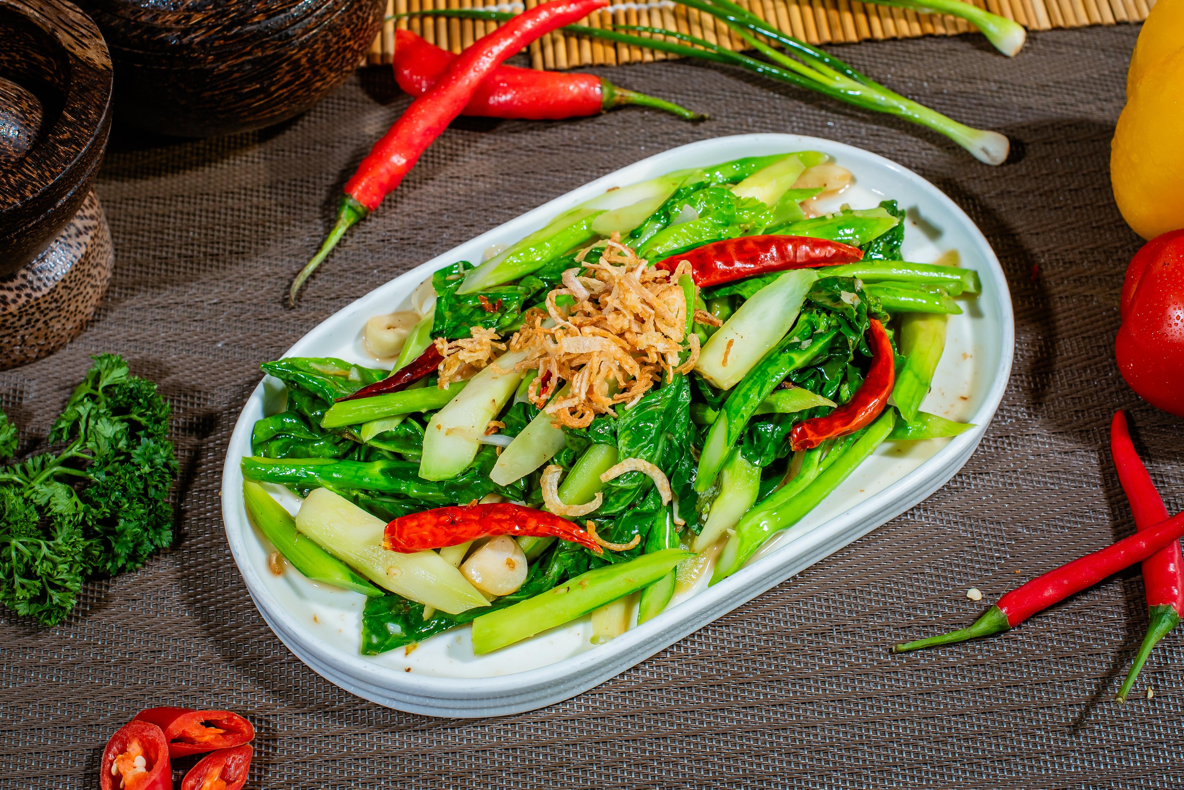 ឆាខាត់ណាប្រេងខ្យង Stir fried kailan with oyster sauce 蚝油炒芥兰