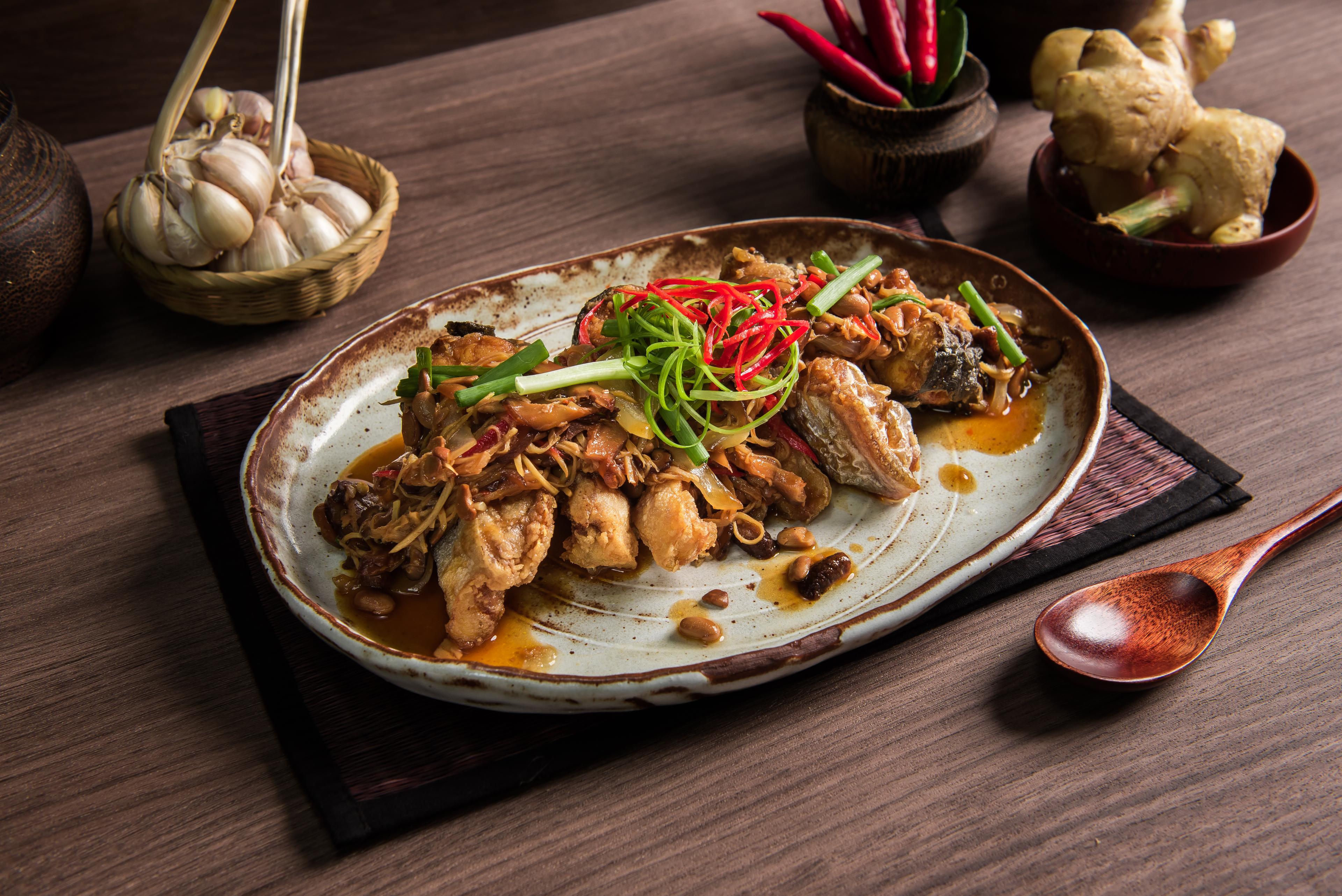 Stir-Fried River Fish With Ginger And Sweet Soy Bean