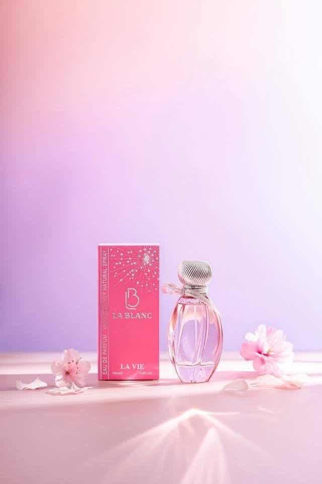 ទឹកអប់ la blanc ផ្កាឈូក