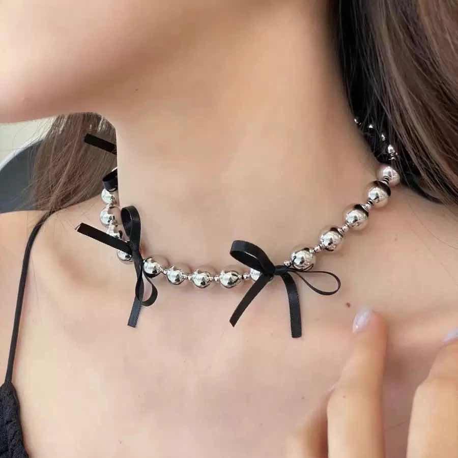 Black Pearl Bow Necklace