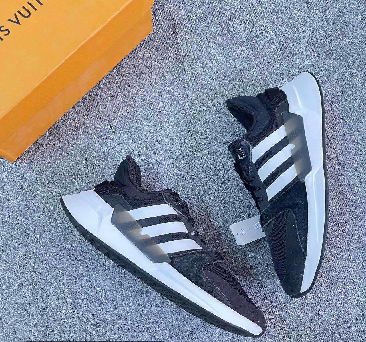 Adidas-Run 90'Grey Four