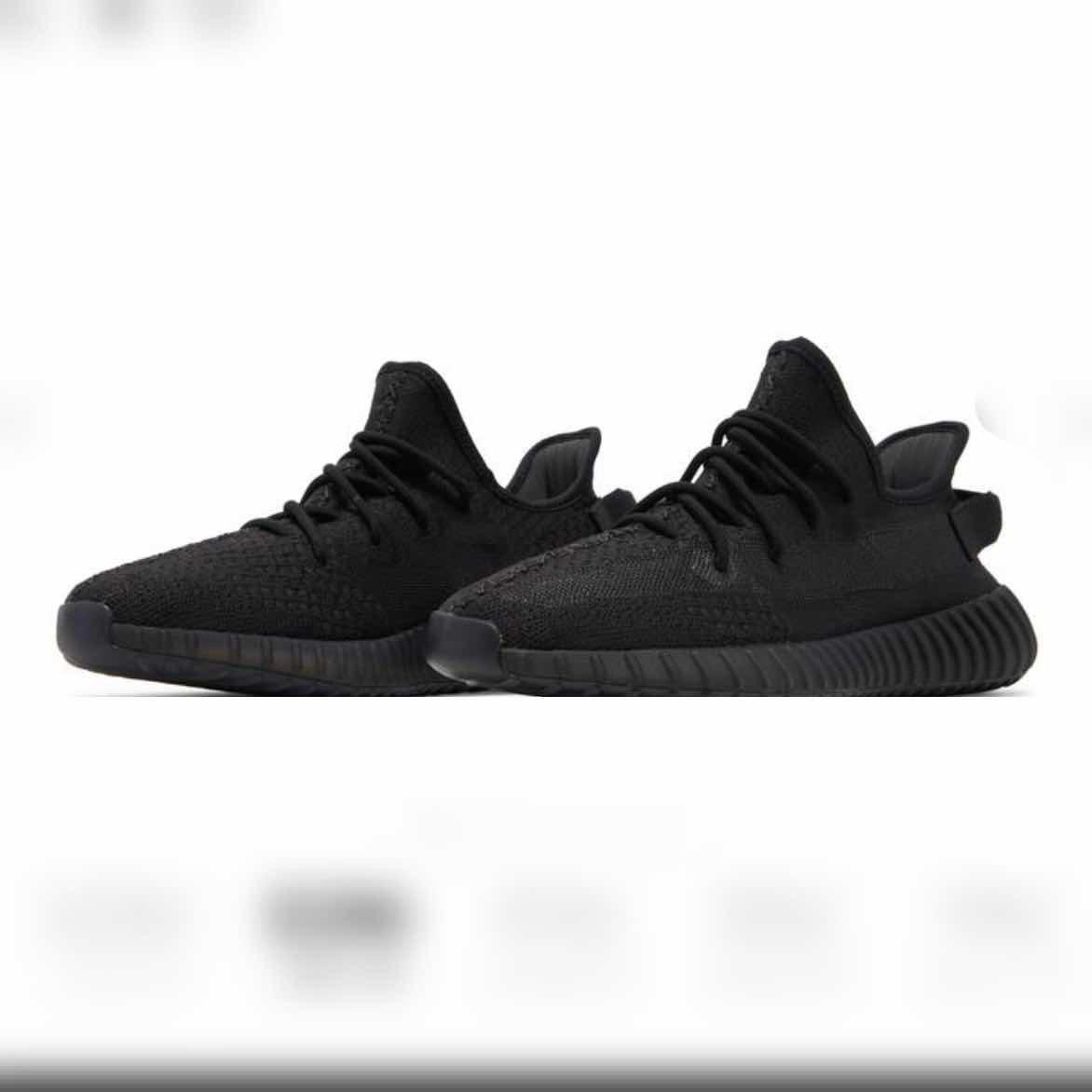 Yeezy Boost 350 V2 Onxy
