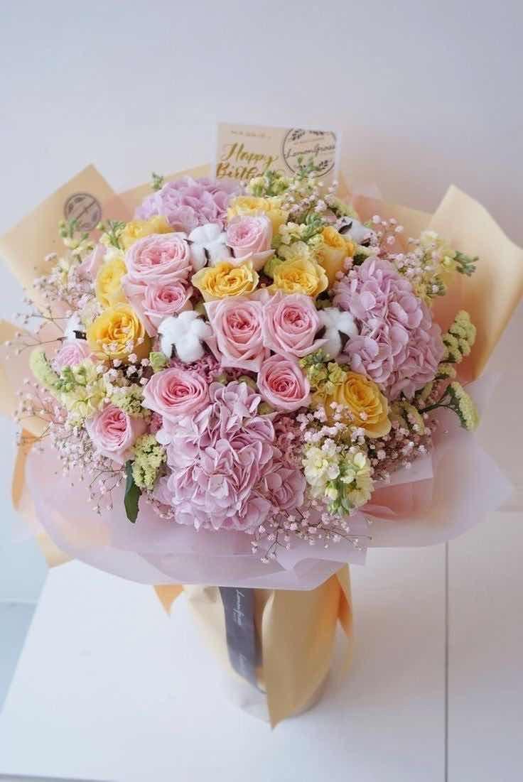 បាច់ផ្កាចំរុះ
