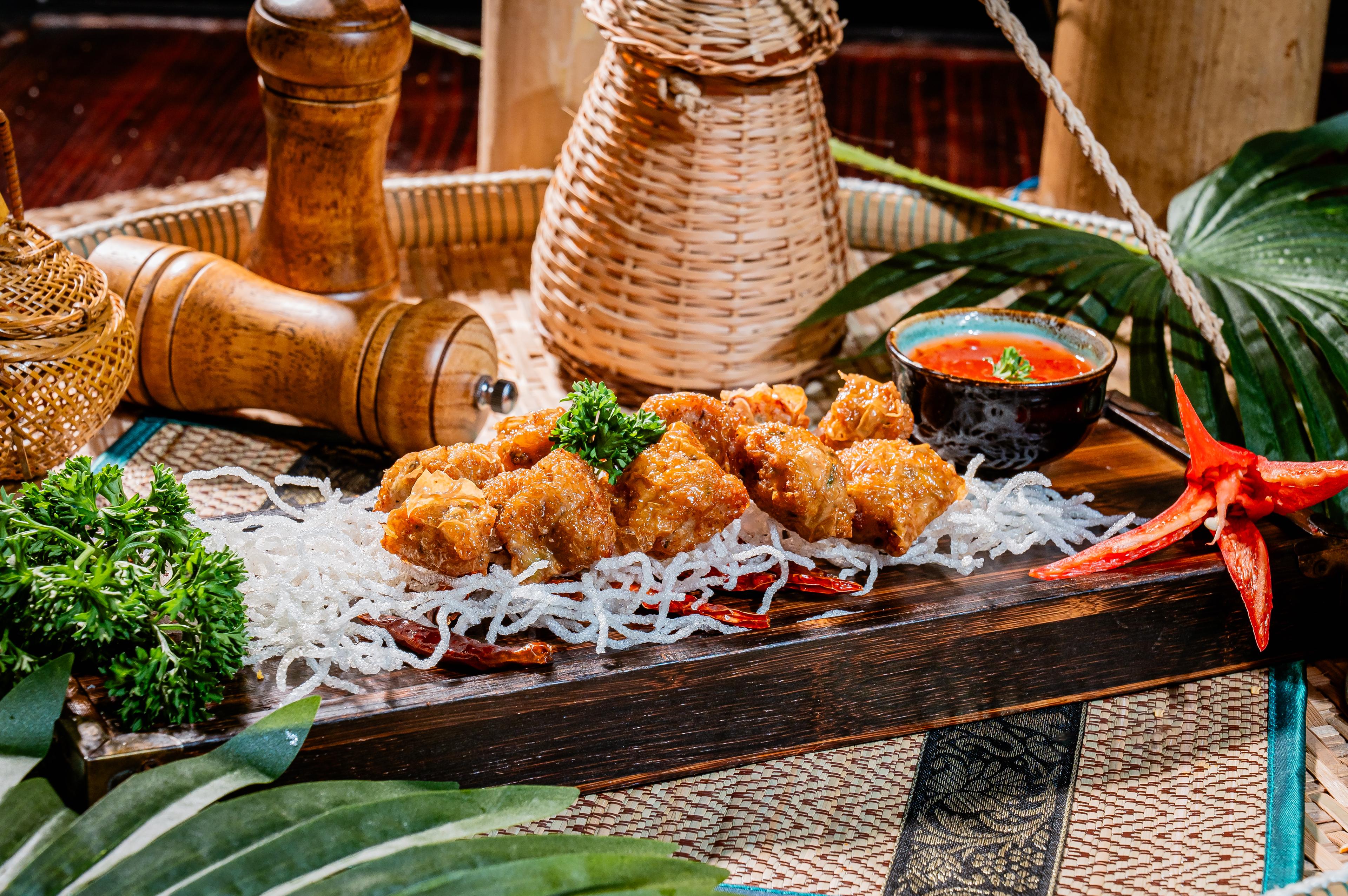 ហ៊ួគឹងបង្គាបំពង Deep fried Chinese shrimps Spring rolls 豪江炸虾