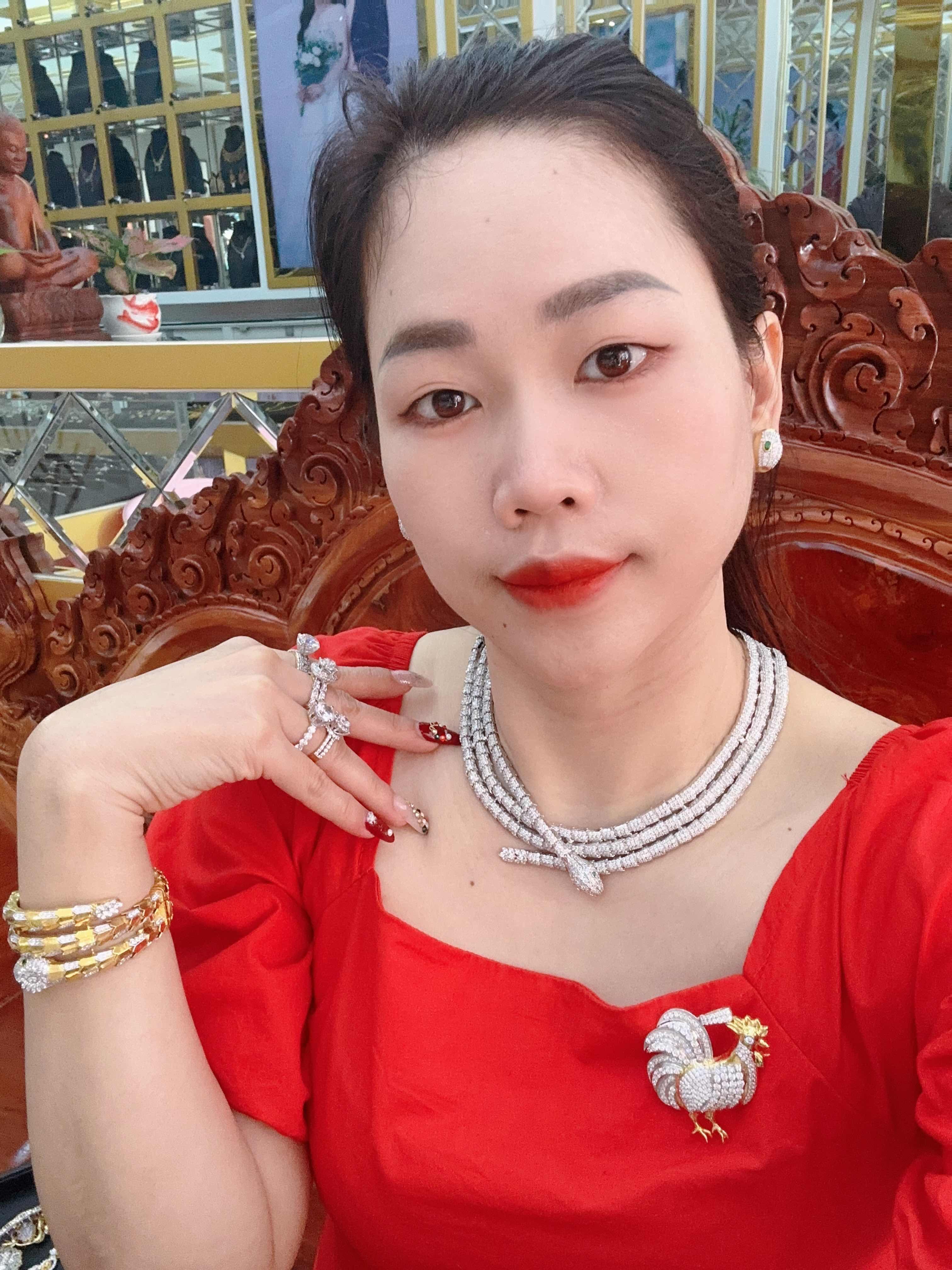 ស្វារេ