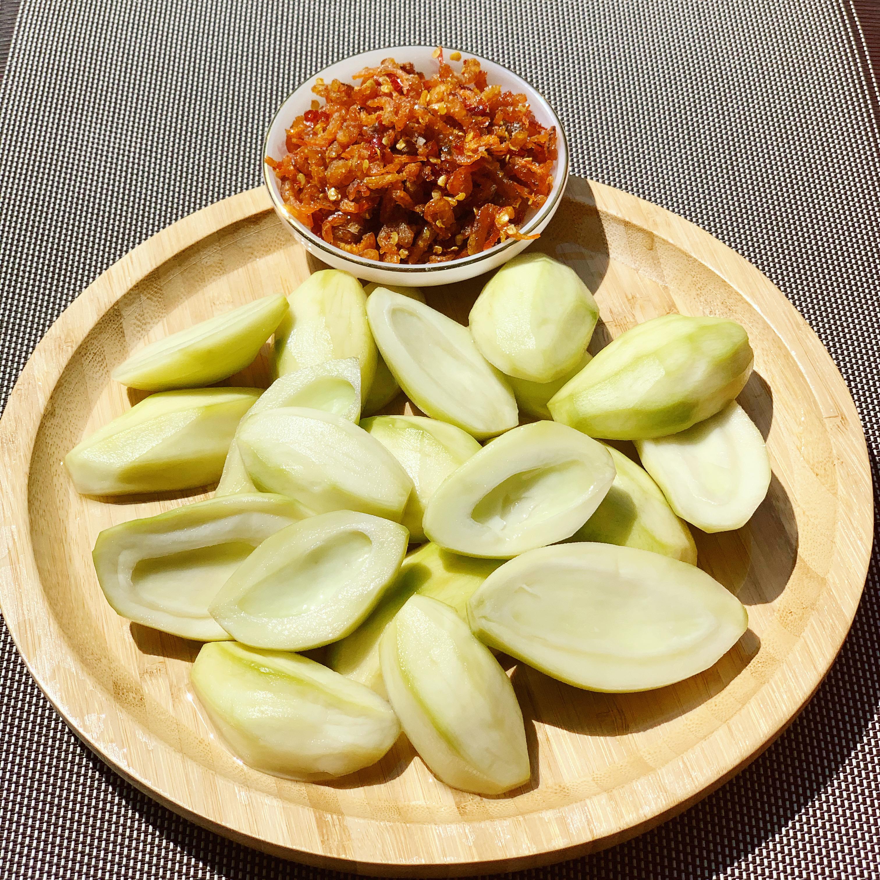 ស្វាយត្រាំ 