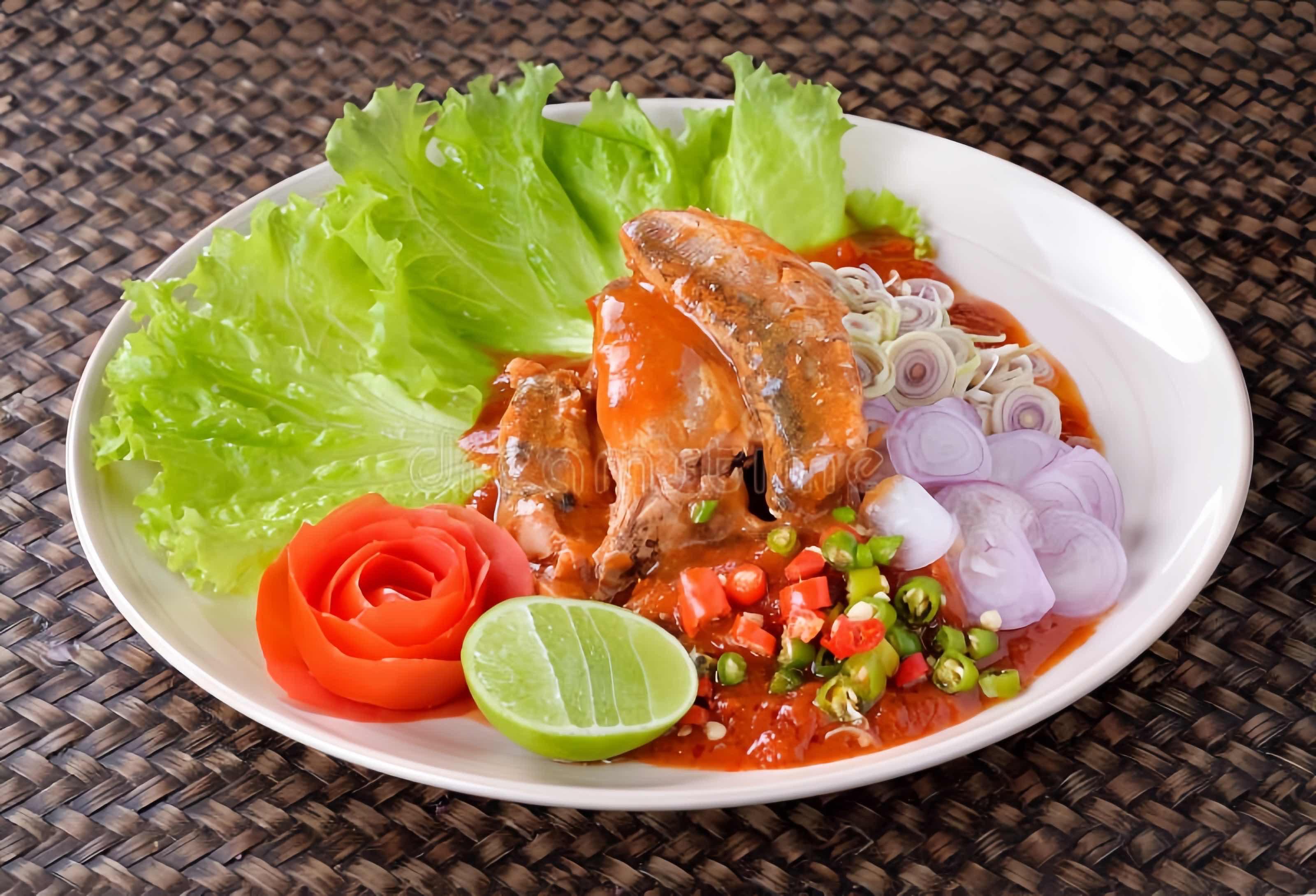 ញាំត្រីខ 