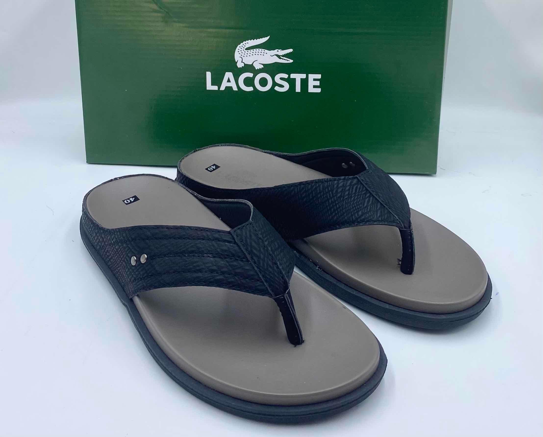 ស្បែកជើងចំពាម lacoste បាតប្រផេះ