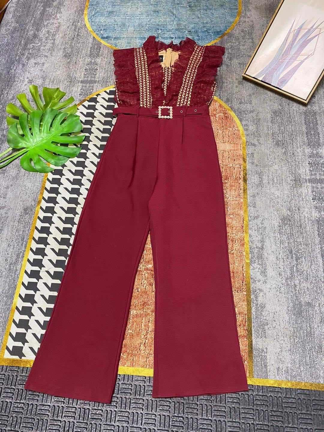 អៀមខោជើងវែង