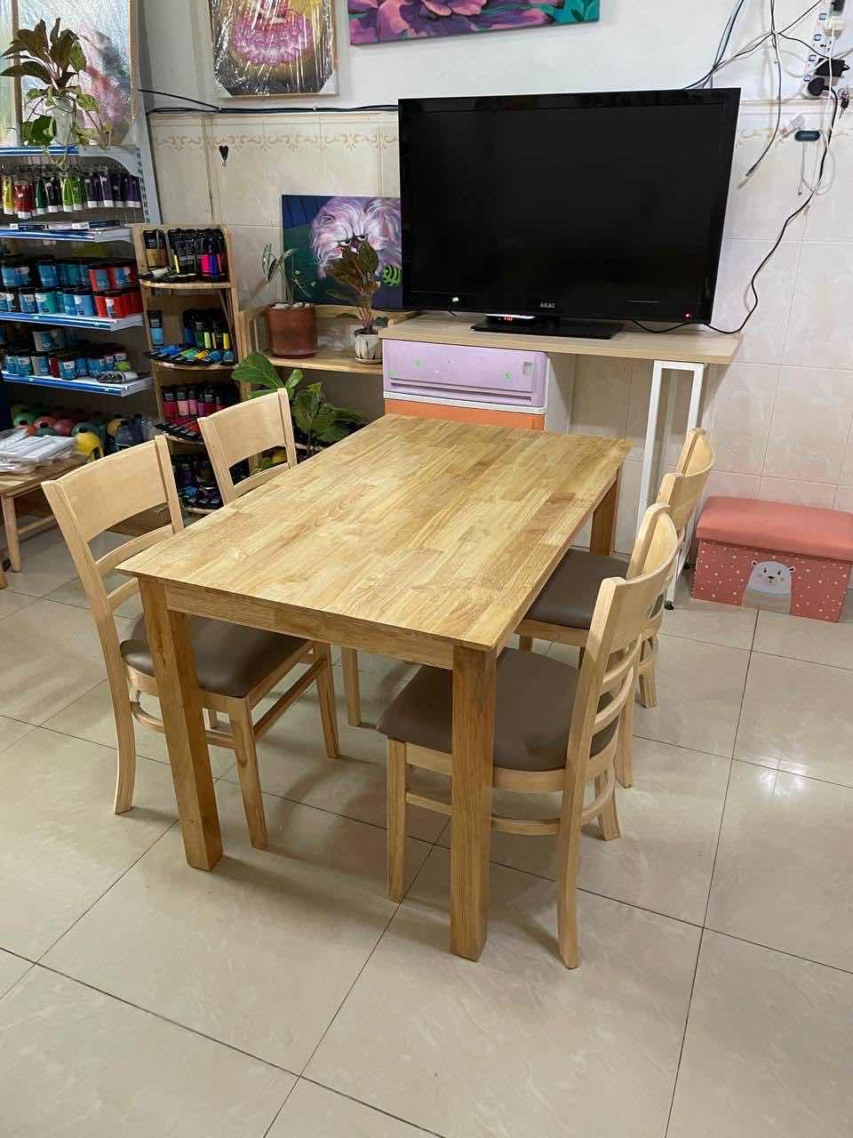 តុឈុតបាយ​ ឈេីកៅស៊ូ