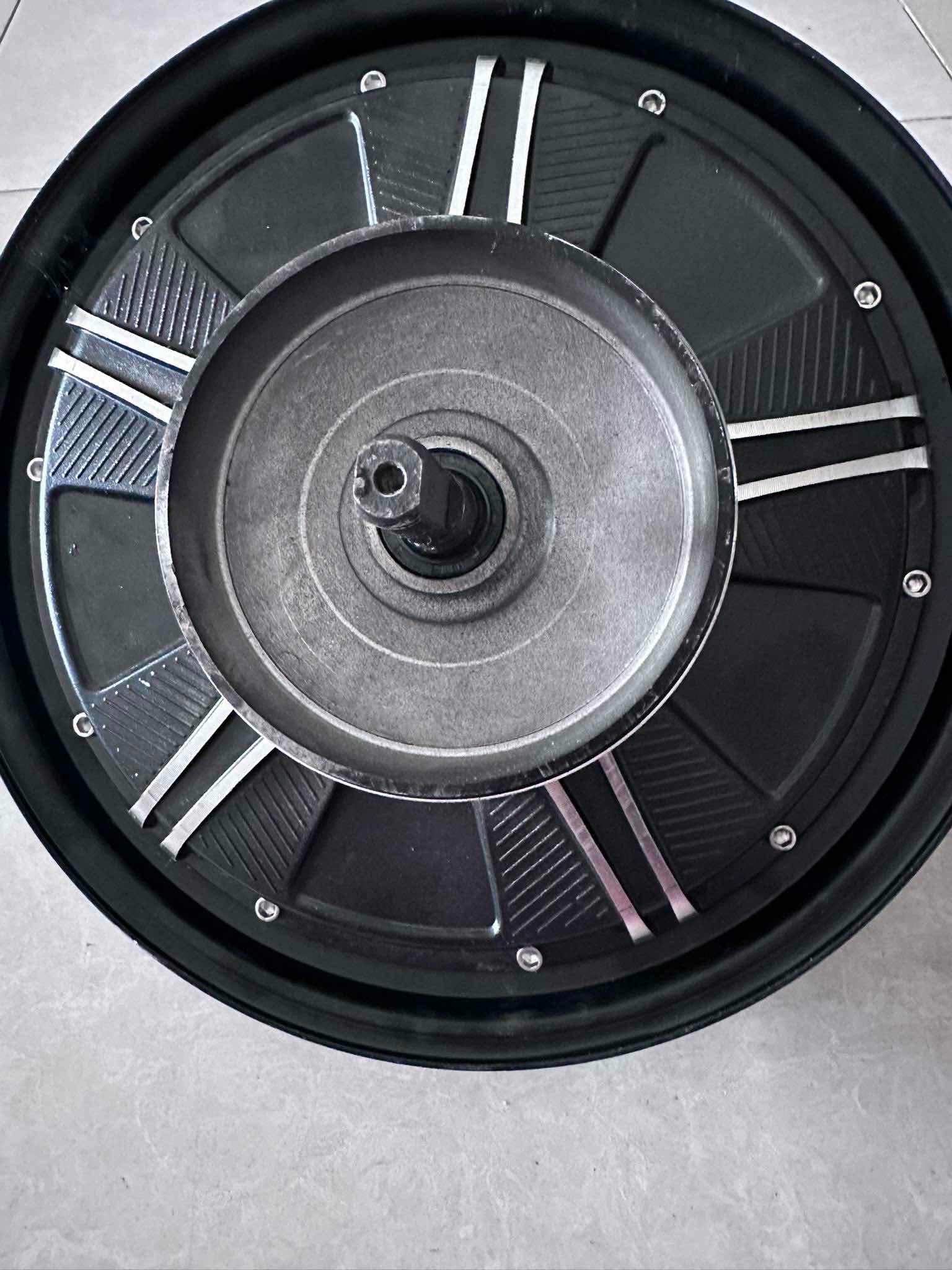 ម៉ូទ័រ កំលាំង 550W ក្រឡប្រាំង