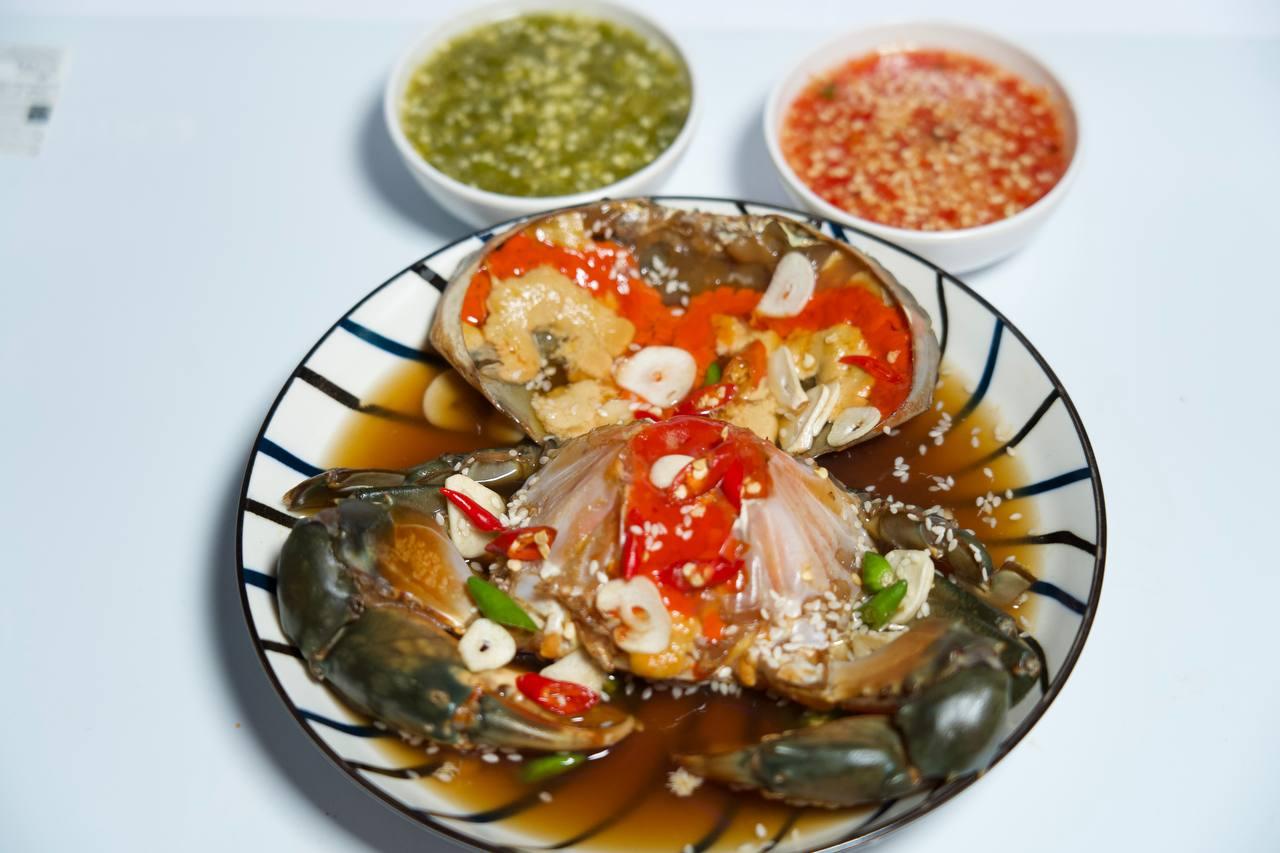 ជ្រក់ក្ដាមថ្មពងទឹកស៊ីអ៊ីវ