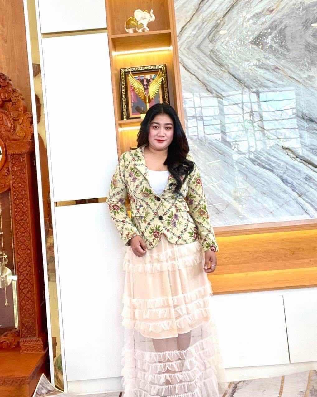 ឈុតសំពត់វែង