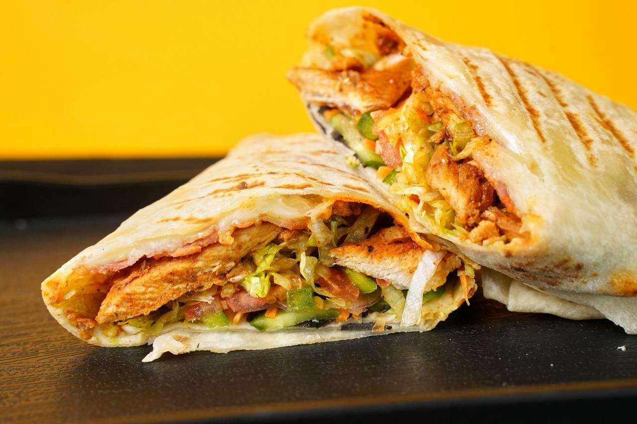 Chicken Caesar Wrap | សាច់មាន់ ស៊ីសារ