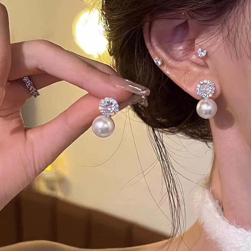 Stud earring
