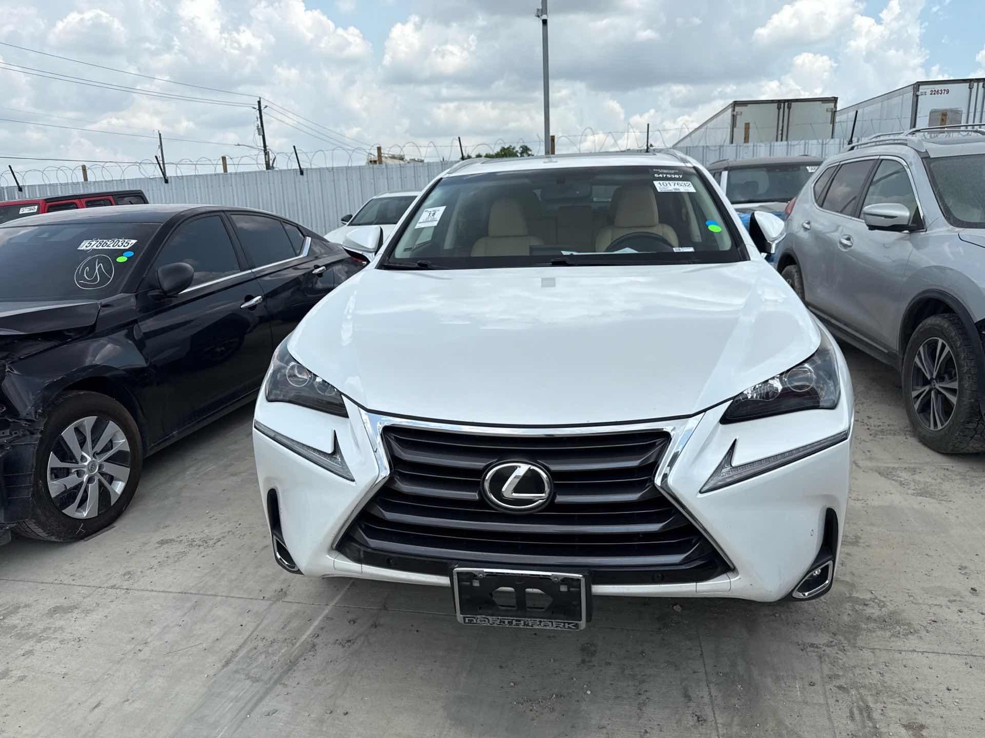 2015 NX200t Luxury 