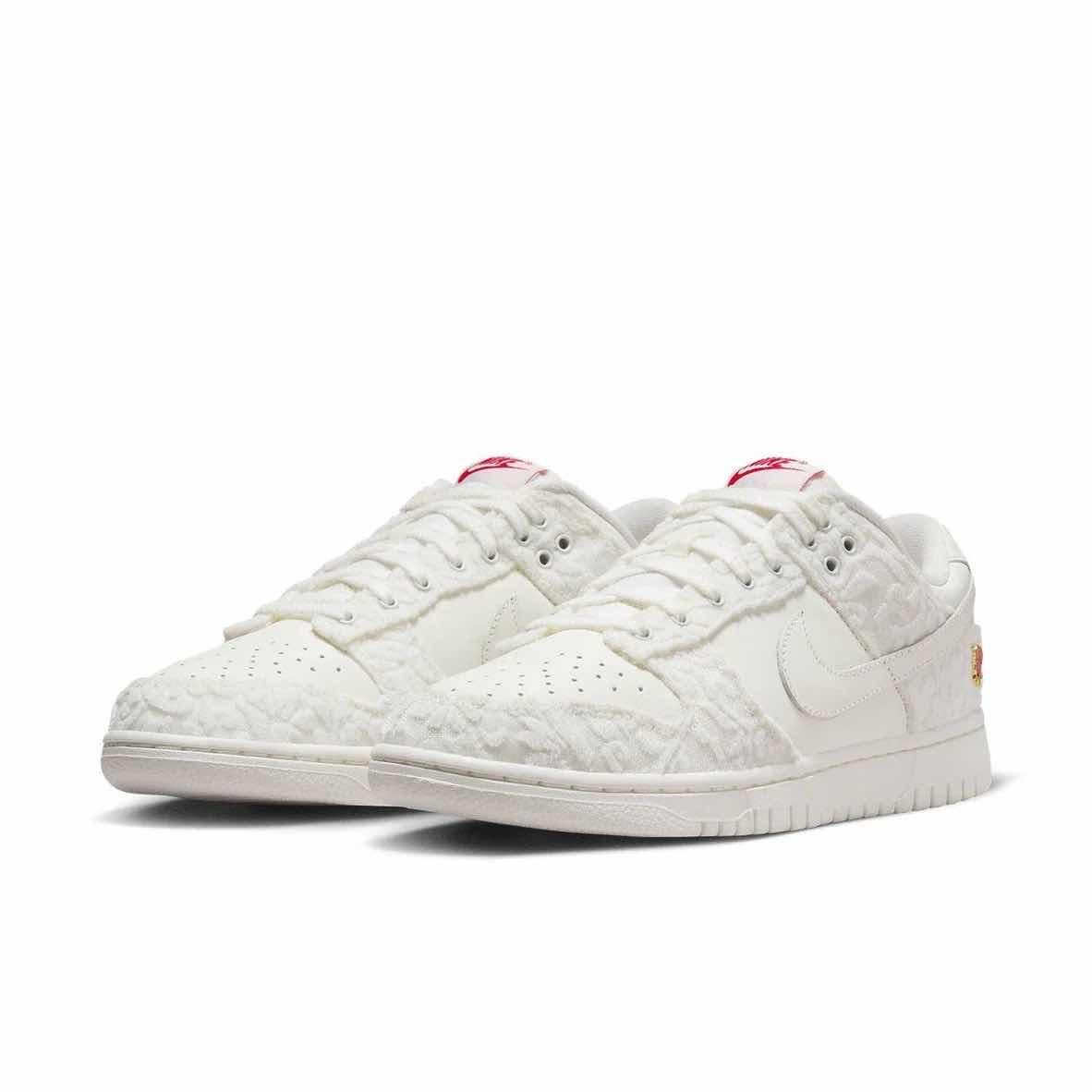 Nike Dunk Low Give Her Flower