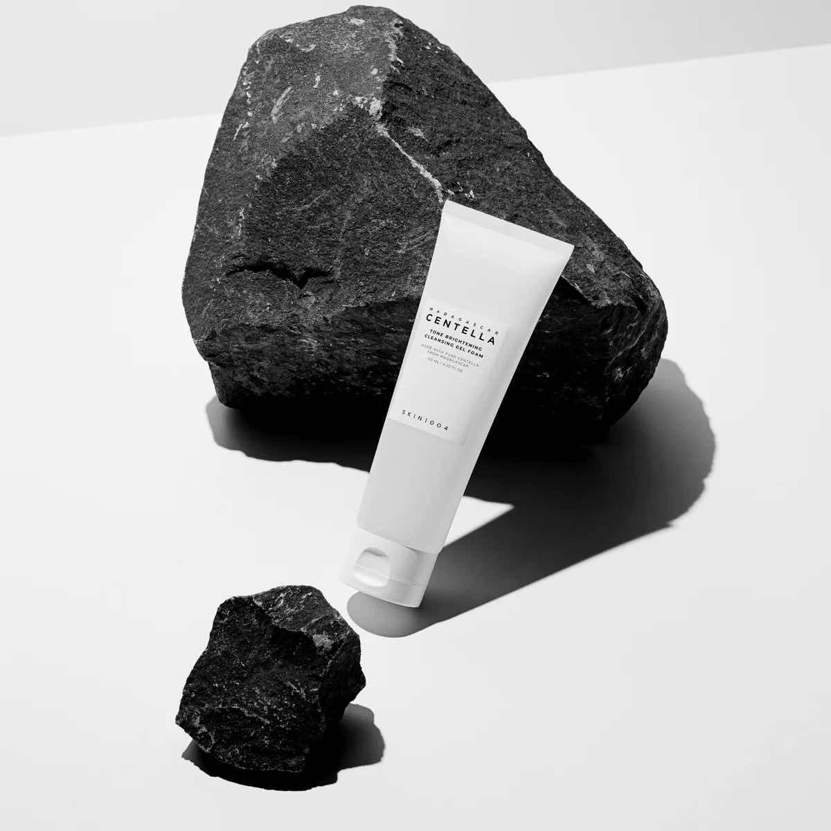 Skin1004 Tone Brightening Cleansing Gel Foam