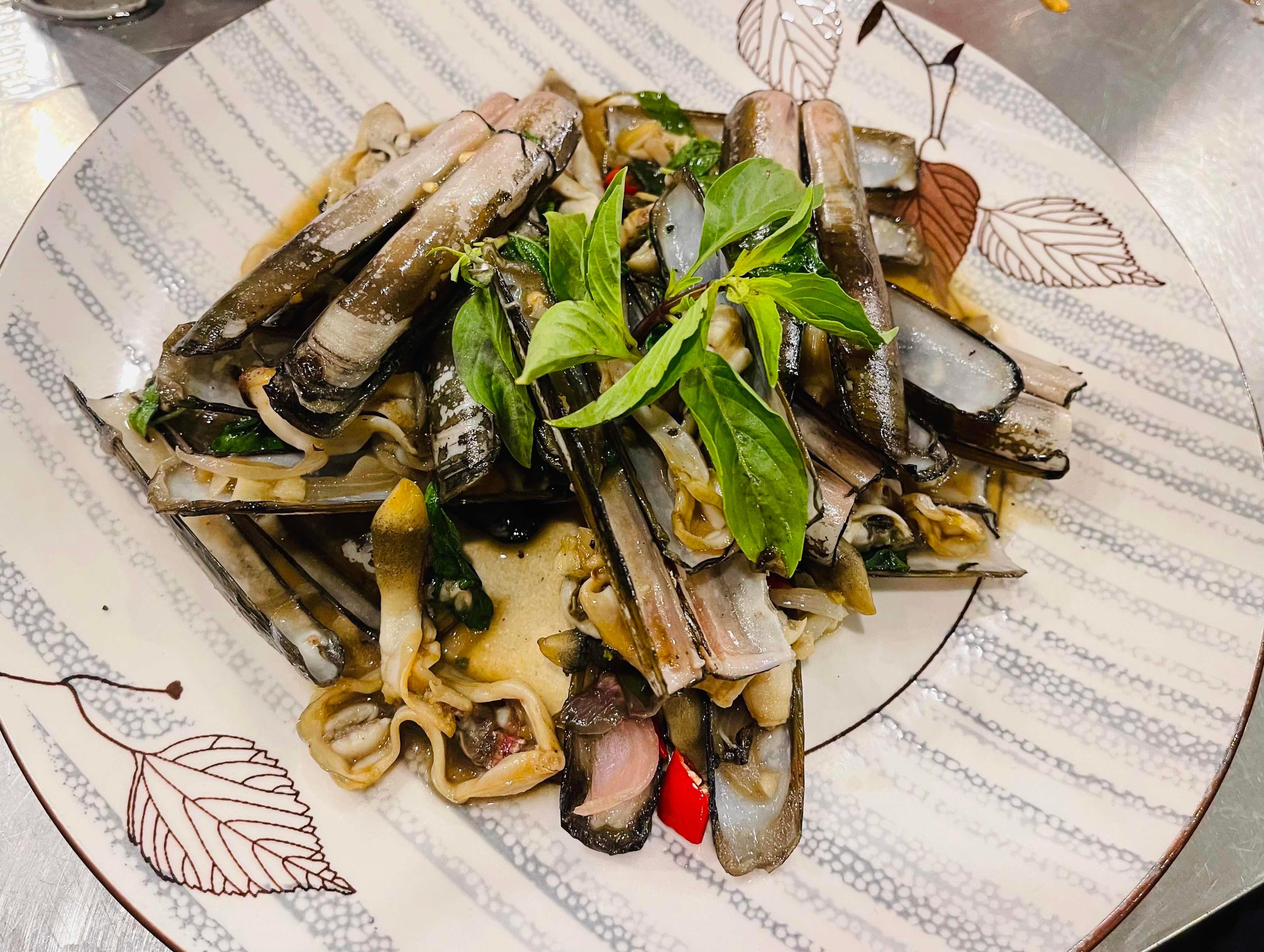 ខ្យងឬស្សីឆាម្រះព្រៅ