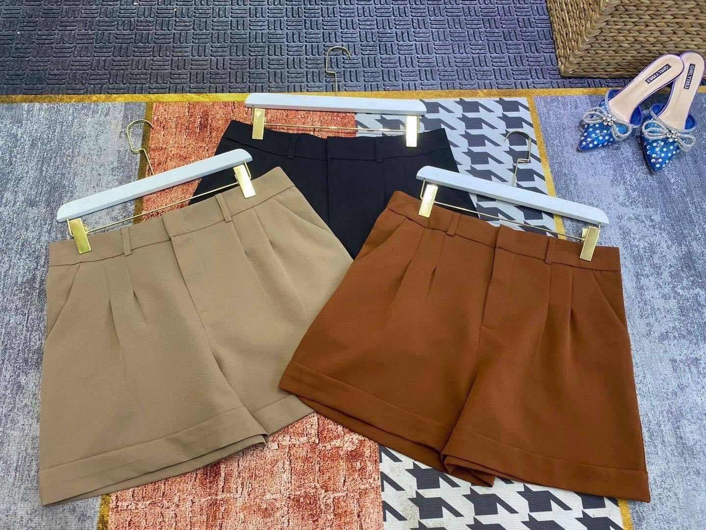 ខោក្រណាត់ខ្លី