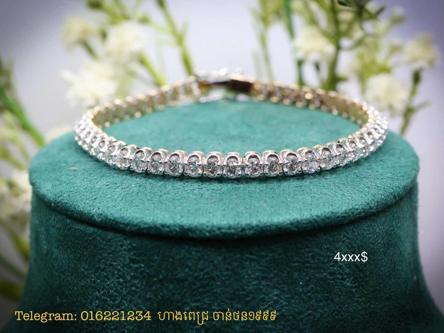 ខ្សែរដៃស្រី