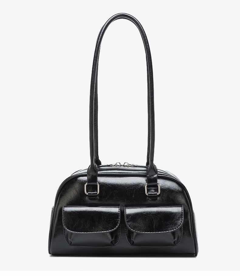 Niche shoulder bag pocket