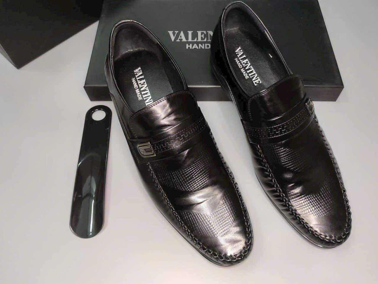 ប៊ូកែង valentin