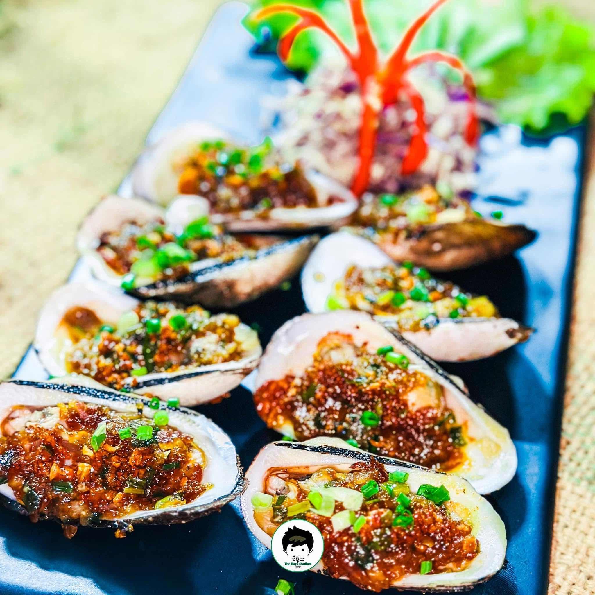 ខ្យងសណ្ដែកដីអាំងគ្រឿង