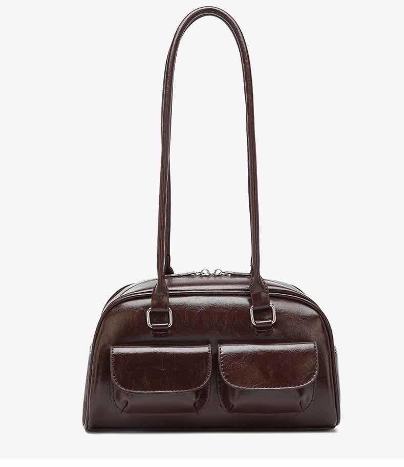 Niche shoulder bag pocket