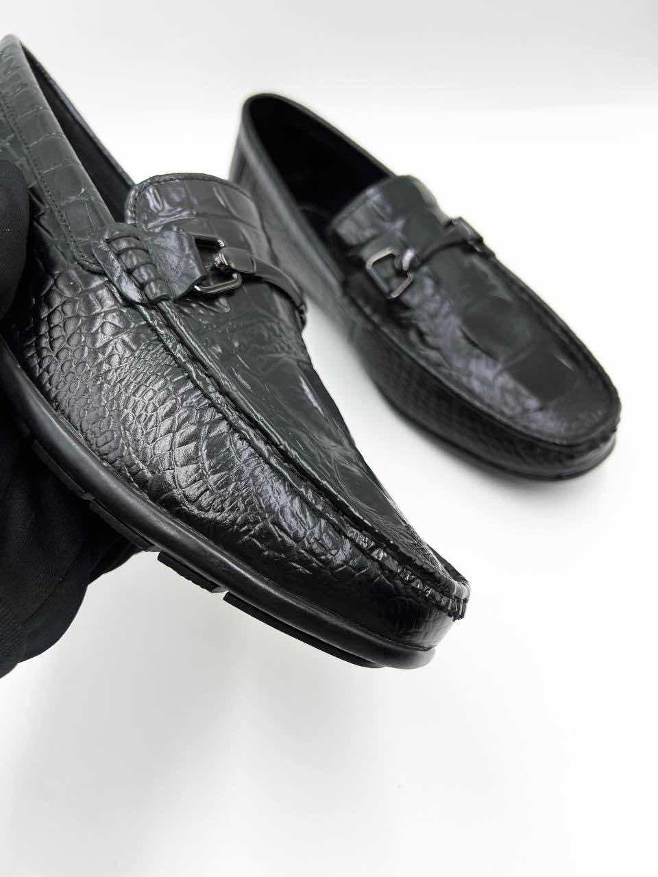 ប៊ូកូនកាត់Lacoste ស្មើ