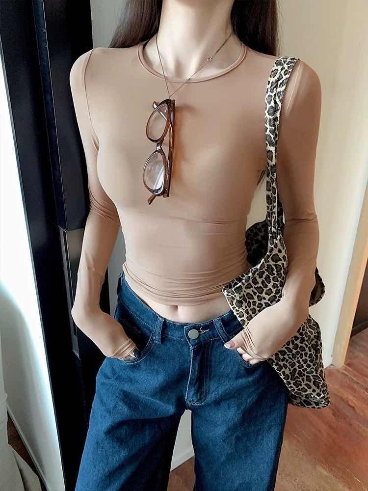 អាវយឺត slim fit 