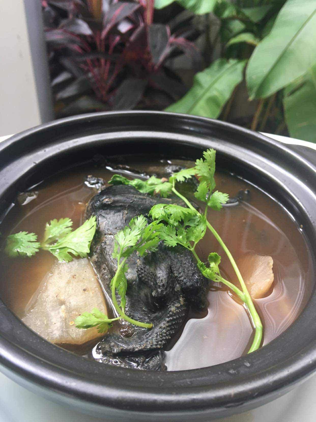 ស៊ុបមាន់ខ្មៅ