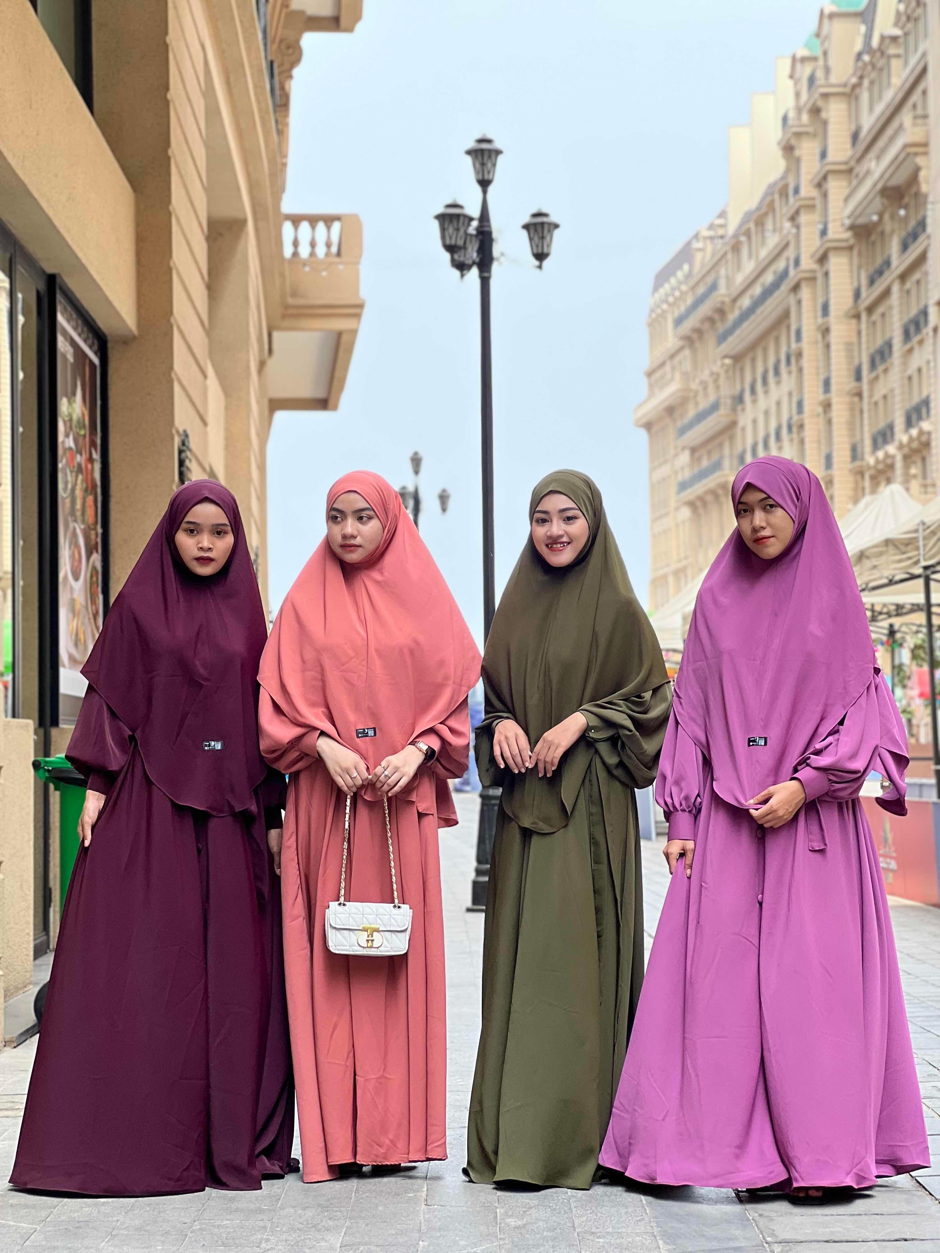 រ៉ូប ABAYA វ៉ាល់មានឡេវមុខ