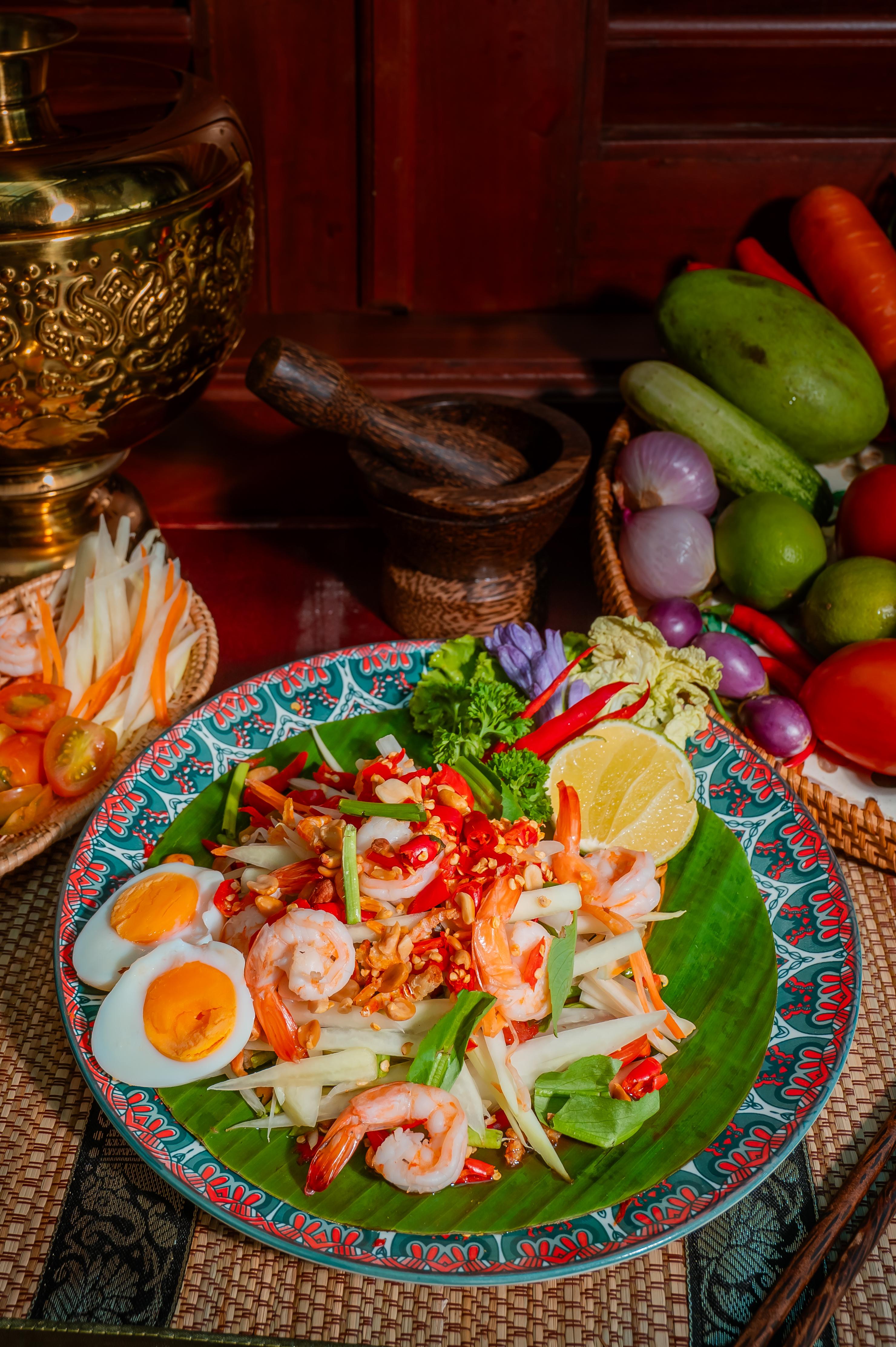 បុកល្ហុងបង្គាស្រុះ Papaya salad with steamed shrimps 木瓜沙拉配蒸虾