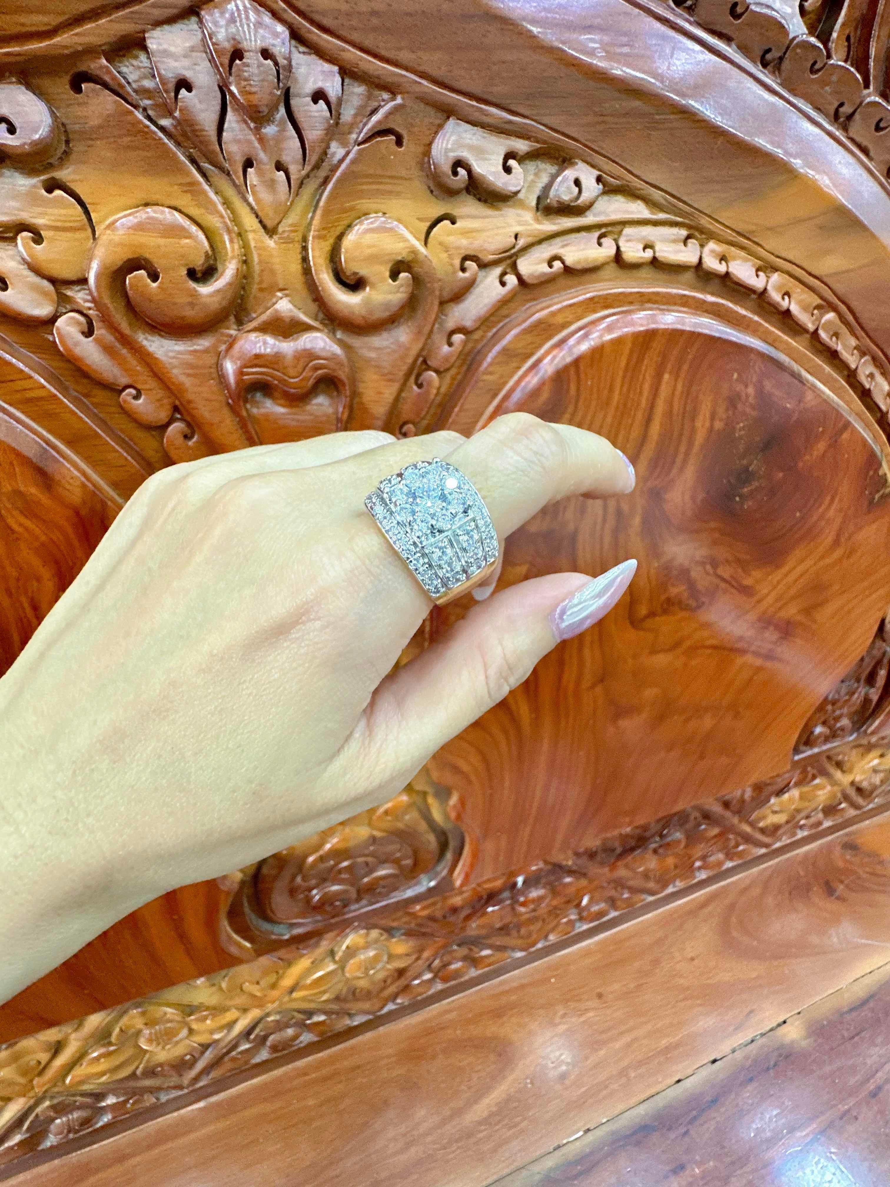ចិញ្ចៀនប្រុស