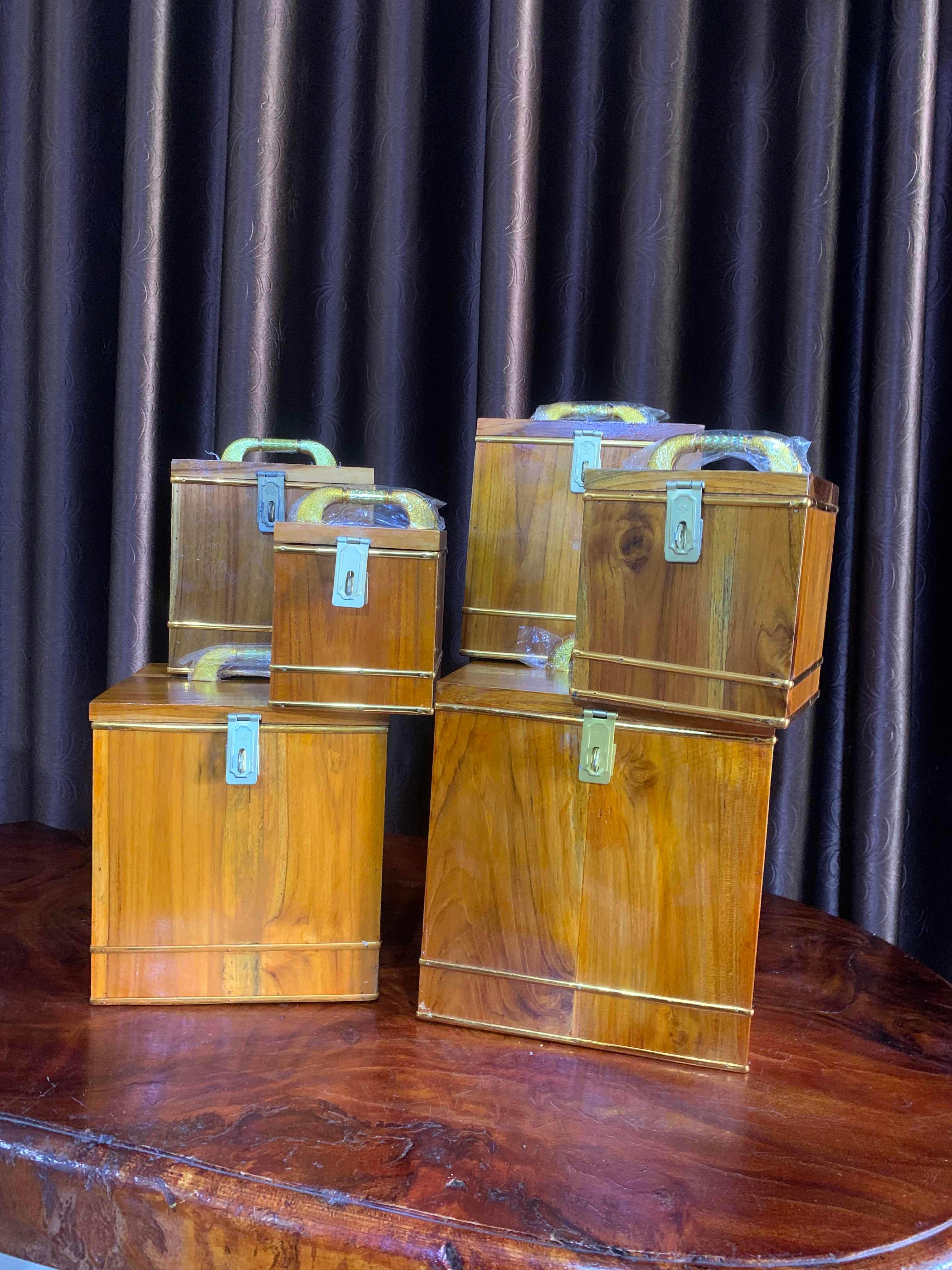 ធុង​សន្សំ​លុយ