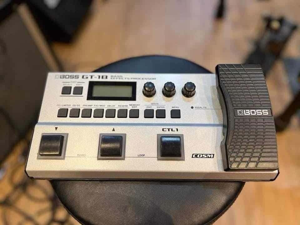 អេហ្វិកបាស់ Boss GT-1B (មួយទឹក 98%)