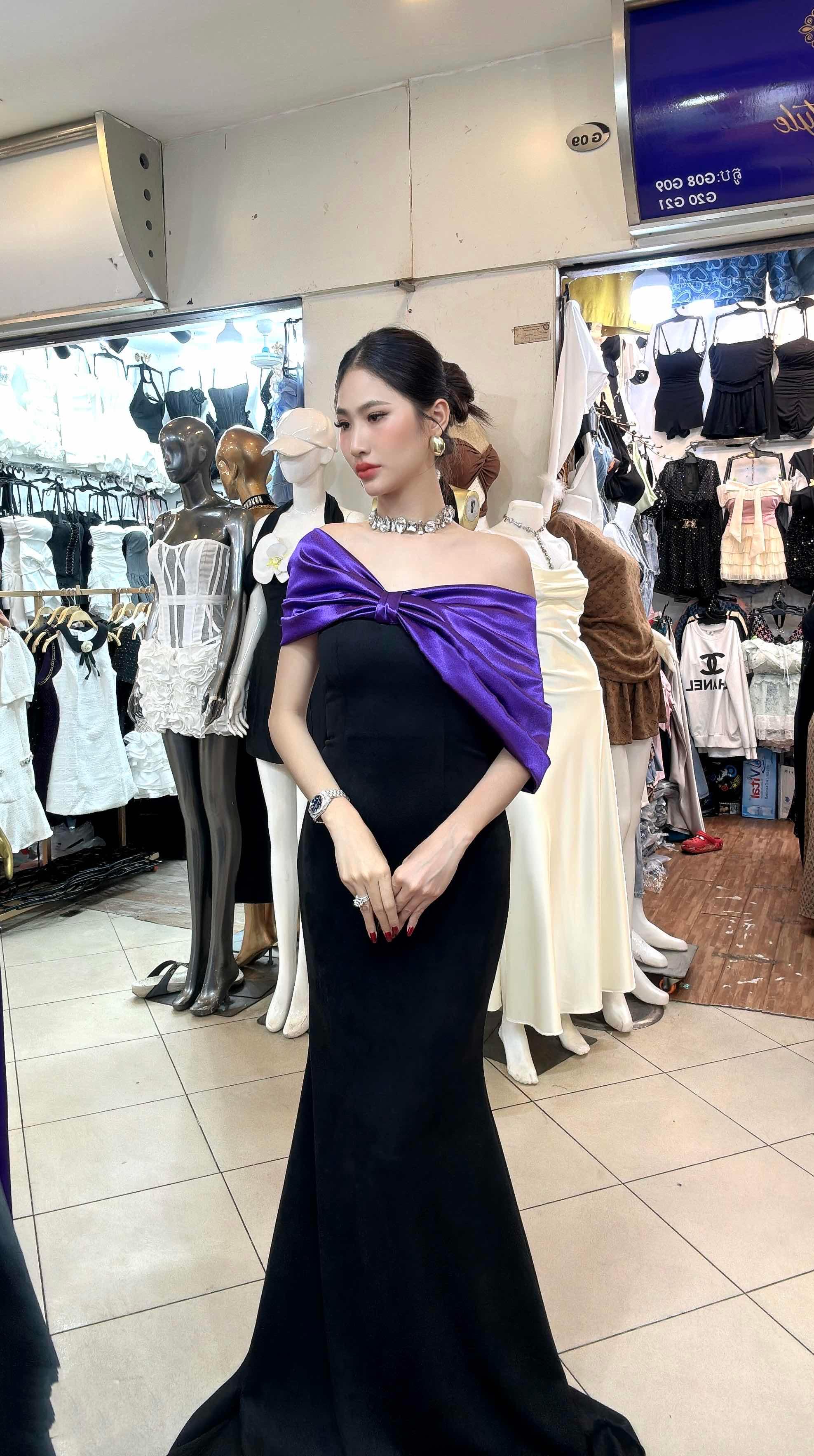 រ៉ូបបាំងស្មាប៊ូស្វាយ