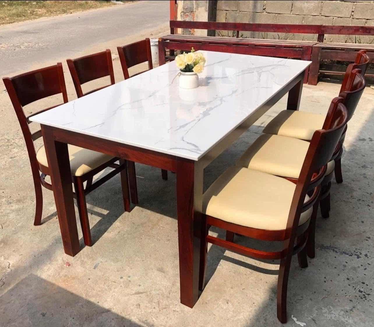 តុឈុតបាយម៉ាប​ ជេីងឈេី