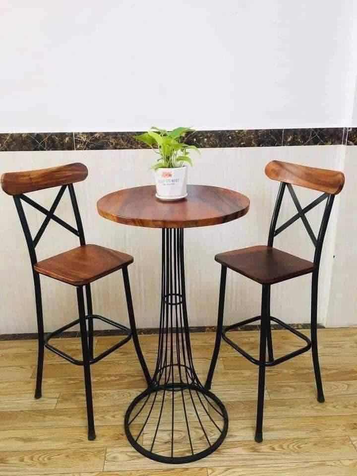 តុបាជេីងដែក