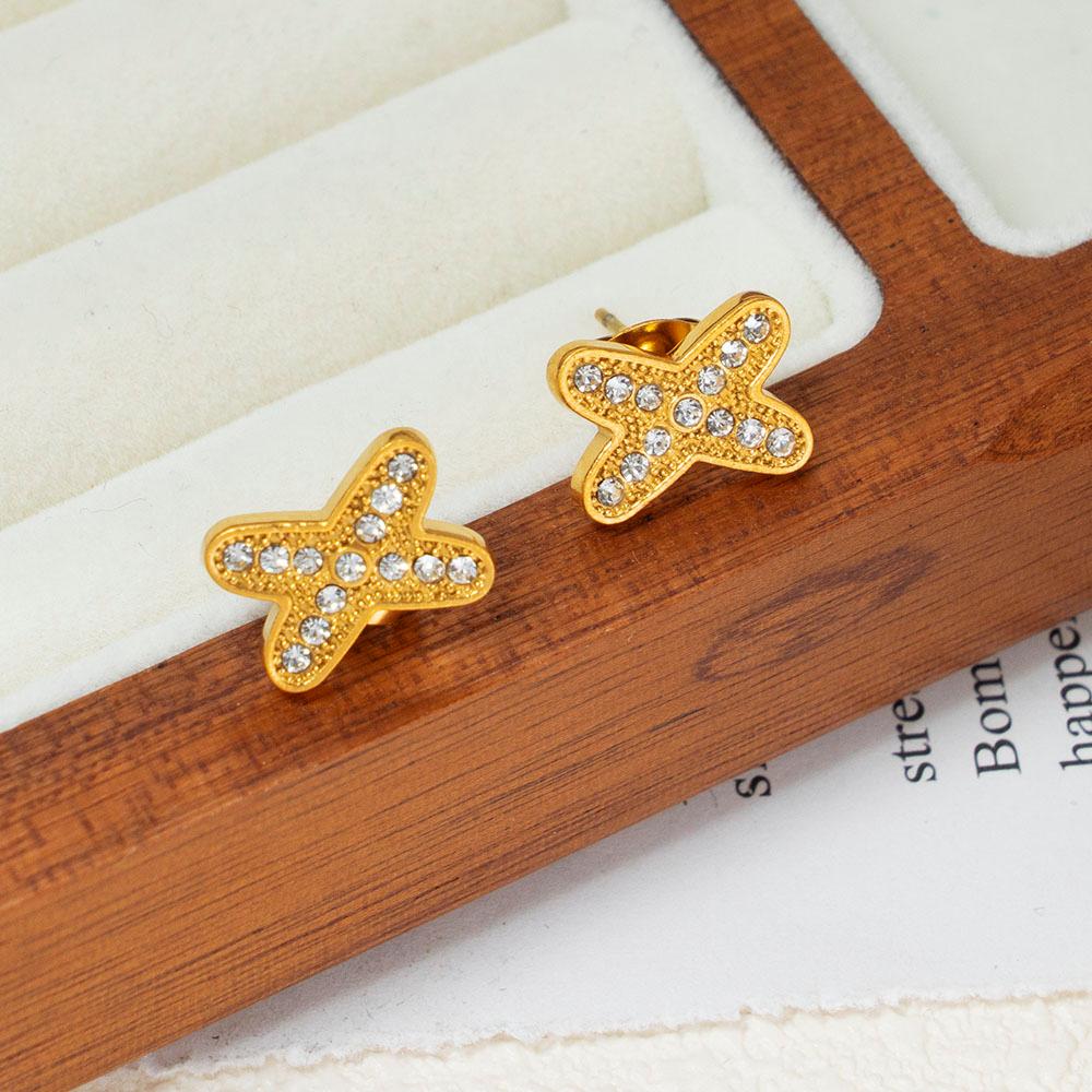 VH002_Stud Earrings (Sold out)