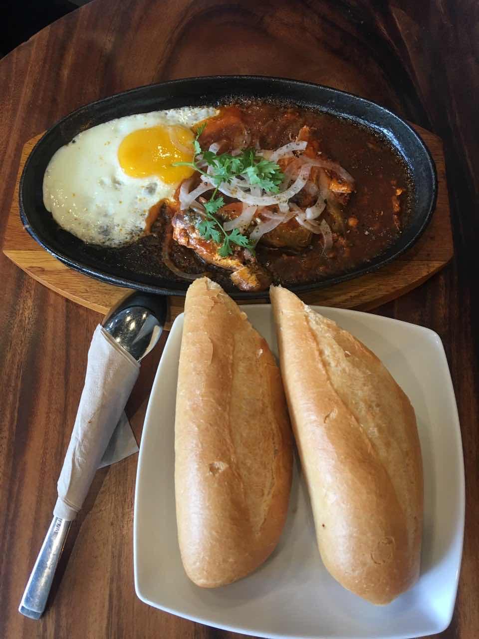 នំប័ុងត្រីខ