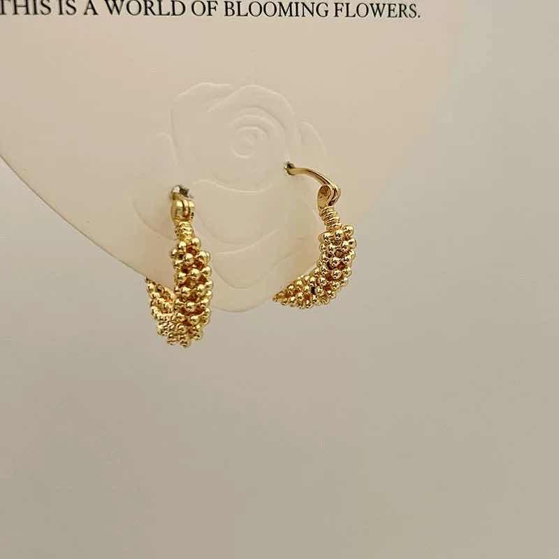 Earring 16